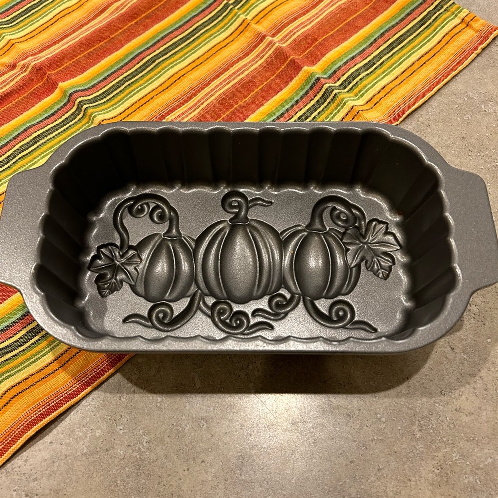 Nordic Ware Baking Pan